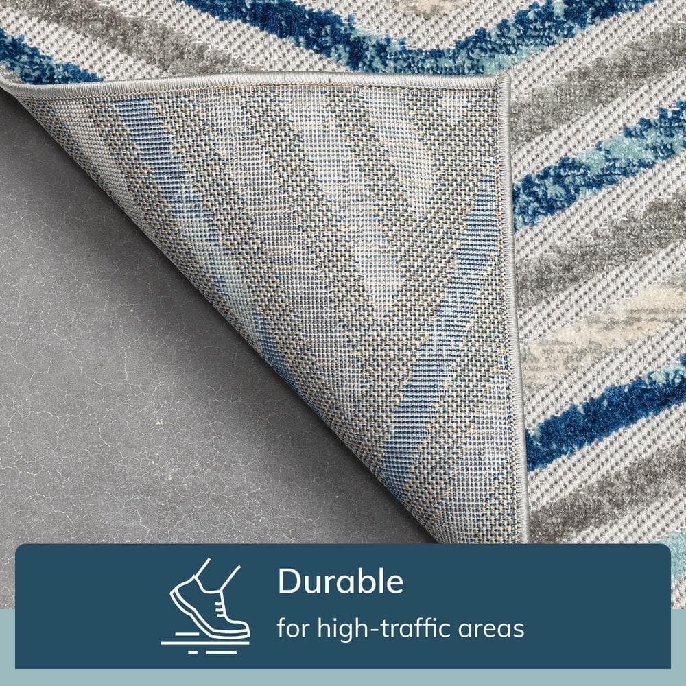 Reversible Grey Blue Geometric Synthetic 5' x 7' Area Rug