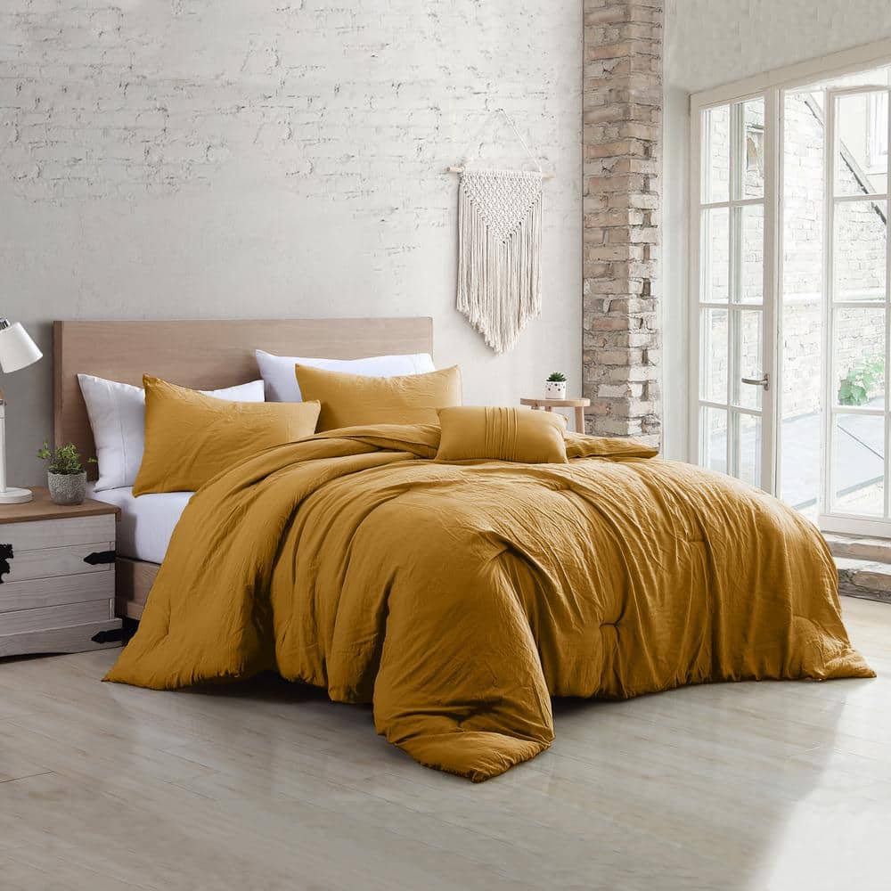 Gold King Down Alternative Microfiber Comforter Set