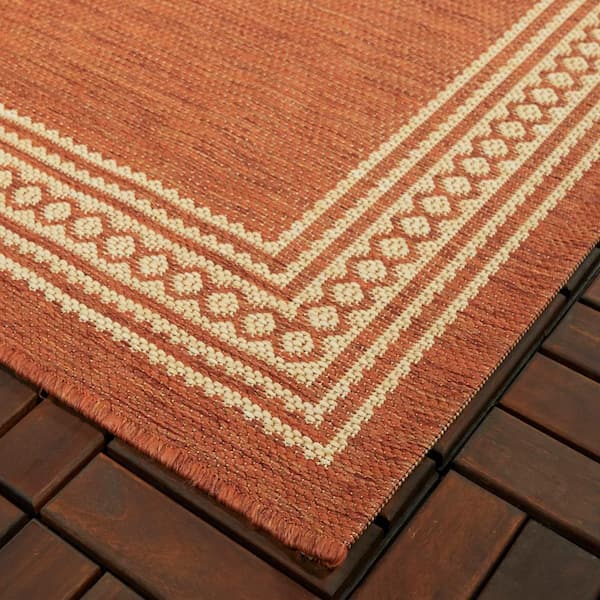 https://images.thdstatic.com/productImages/2b8d04e1-699b-40b5-85d8-5cbc40f598c4/svn/rust-hampton-bay-outdoor-rugs-3091241-1d_600.jpg