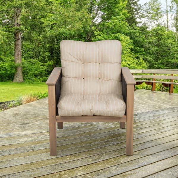 https://images.thdstatic.com/productImages/2b919ef4-e262-53c2-b6d8-c65af8abe37c/svn/classic-accessories-outdoor-dining-chair-cushions-62-280-010301-ec-fa_600.jpg