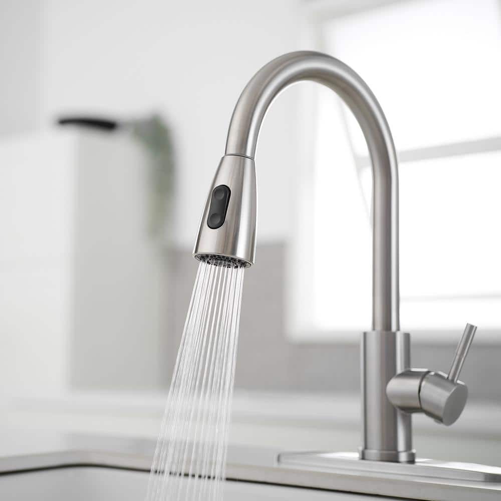Brushed Nickel Single Handle Pull-Out Spray Kitchen Faucet