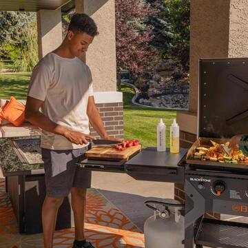 4-Burner Liquid Propane Outdoor Griddle with Hood in Black