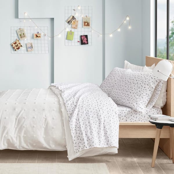 Intelligent Design Cozy Soft 3-Piece Grey Stars Cotton Twin Flannel Printed Sheet Set