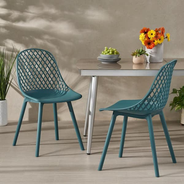 Zeus & Ruta Green Polypropylene Outdoor Dining Chairs, Set of 2