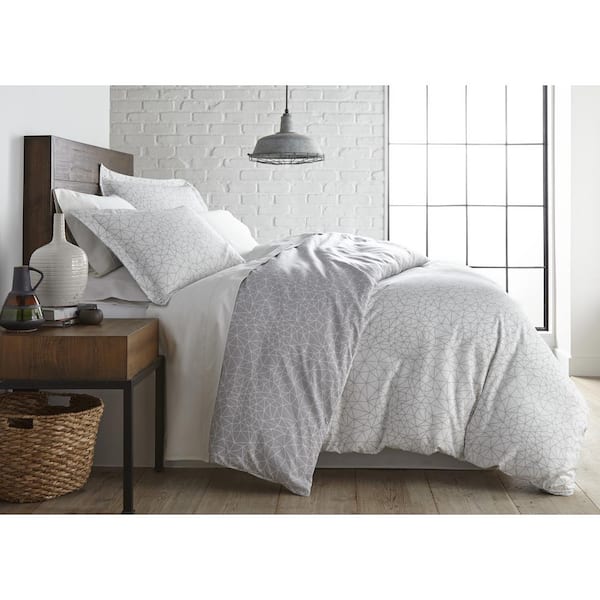 Southshore Fine Linens Geometric Maze 3-Piece Grey Microfiber King/Cal King Comforter Set