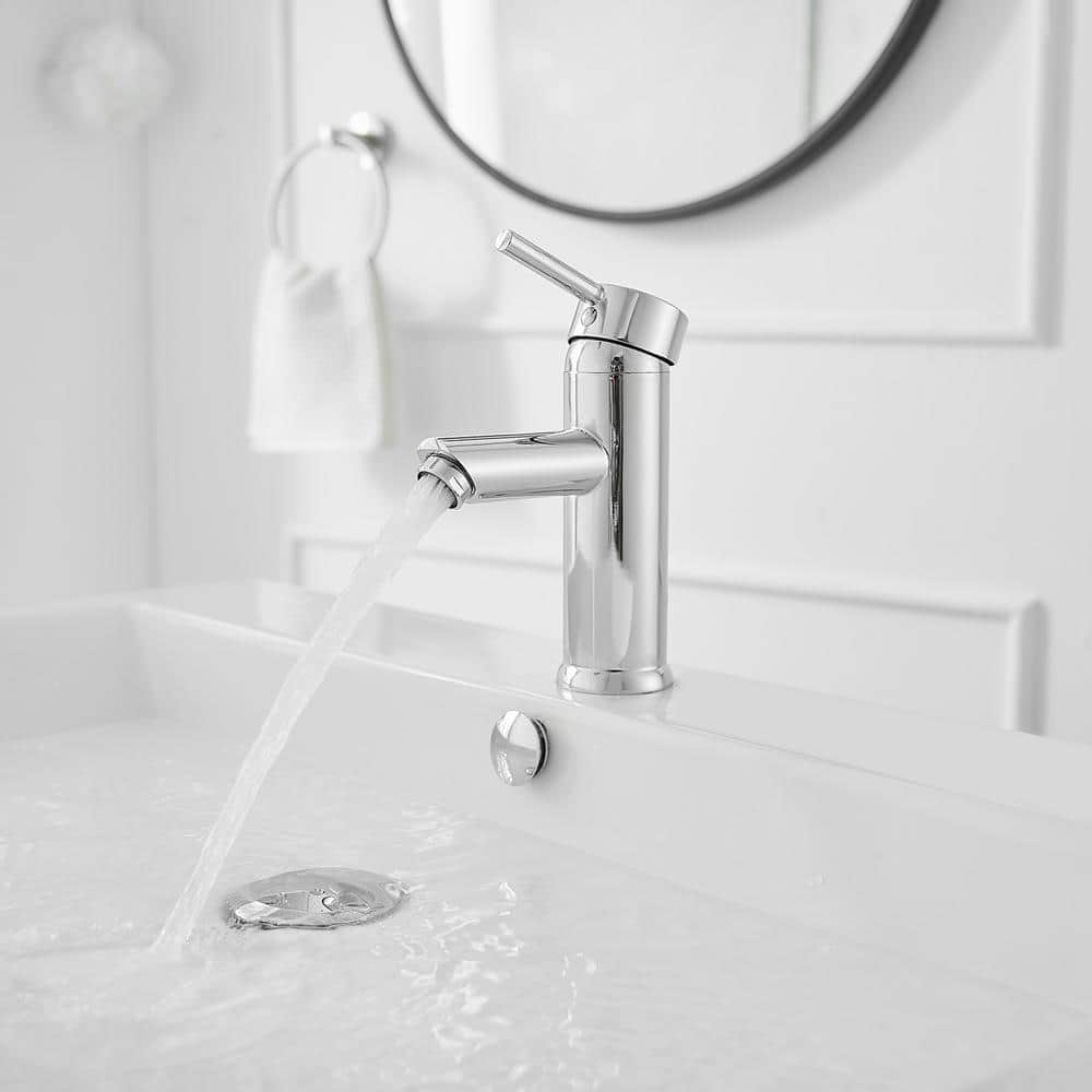 Polished Chrome Single-Handle Bathroom Faucet with Drain Assembly
