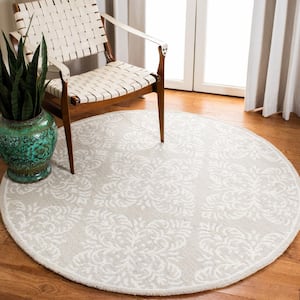 Micro-Loop Silver/Ivory 5 ft. x 5 ft. Geometric Round Area Rug