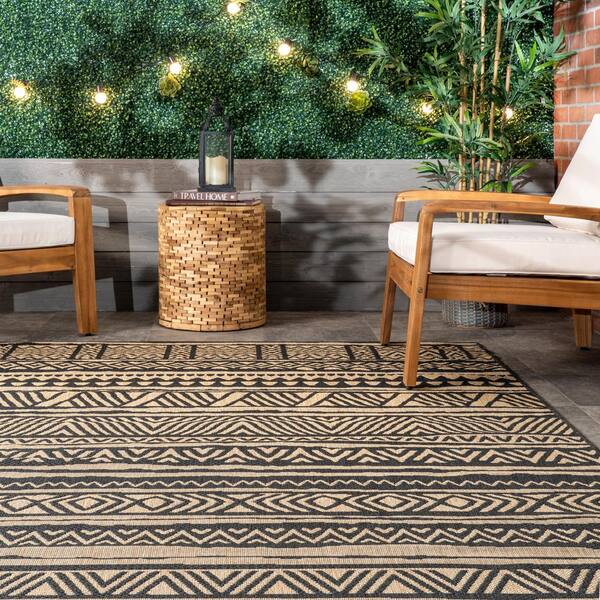 nuLOOM Abbey Tribal Striped Charcoal 5 ft. x 8 ft. Indoor/Outdoor