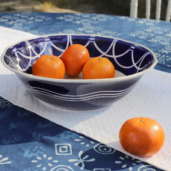 https://images.thdstatic.com/productImages/2bcb0c32-6e2d-403b-890d-de119b499d07/svn/blue-off-white-euro-ceramica-serving-bowls-bgn-86-5313-4f_600.jpg