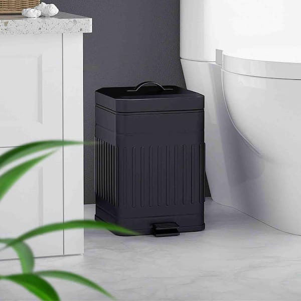 1.3 gal. Black Farmhouse Retro Metal Trash Can with Lid TG-10003