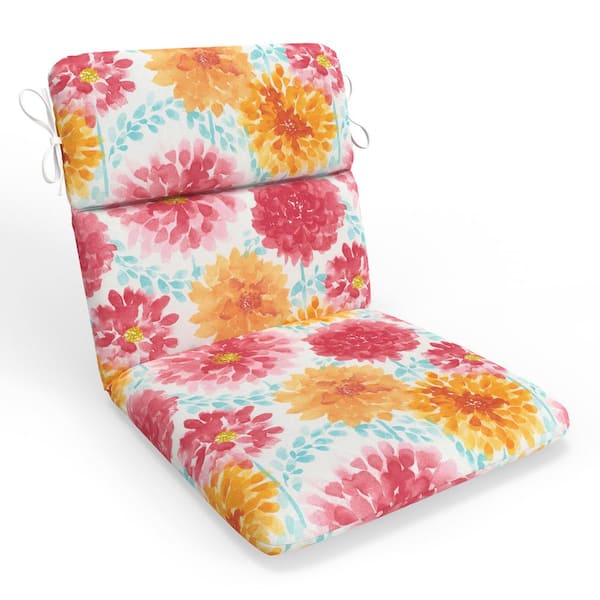 Pillow Perfect Bright Floral 18 in W x 3 in H Outdoor Split Back Dining Chair Cushion Set /w Ties 1-Count in Pink Gardenia Bloom