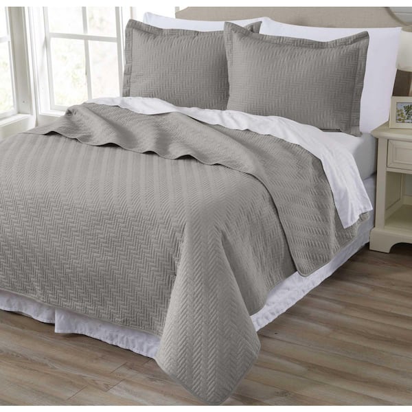 Grey Herringbone Stitch Microfiber All-Season Quilt Set With Shams