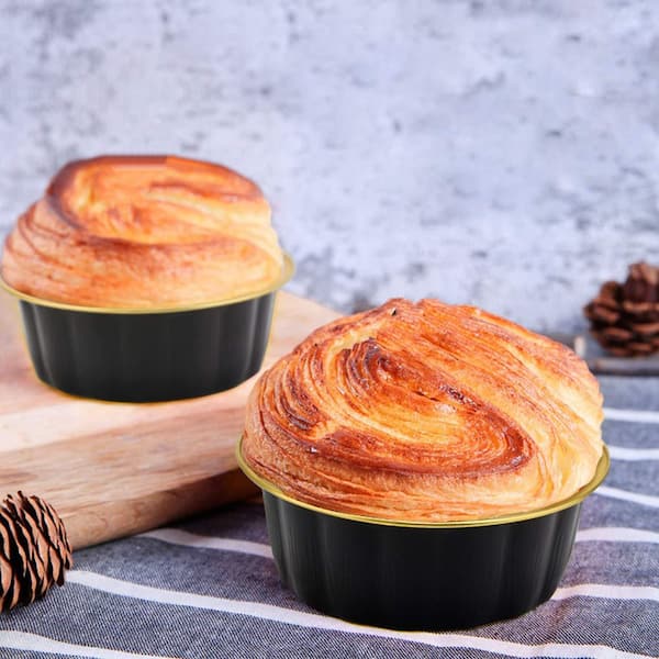 Disposable Black Round Ramekins with Lids, Aluminum Foil Cups, Mini Baking Cups for Brulee Muffin Cupcake (50-Pack)