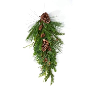 28 in. Artificial Christmas Swag Needle with Cone