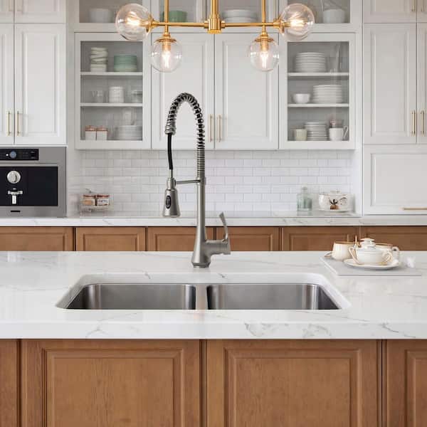 Single-Handle Pull-Down Sprayer Kitchen Faucet 22.5 in. H with 360° Spout Swivel in Stainless Steel