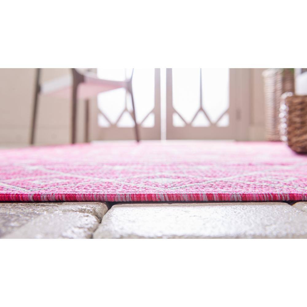 Fuchsia and Beige Synthetic Outdoor Trellis Rug