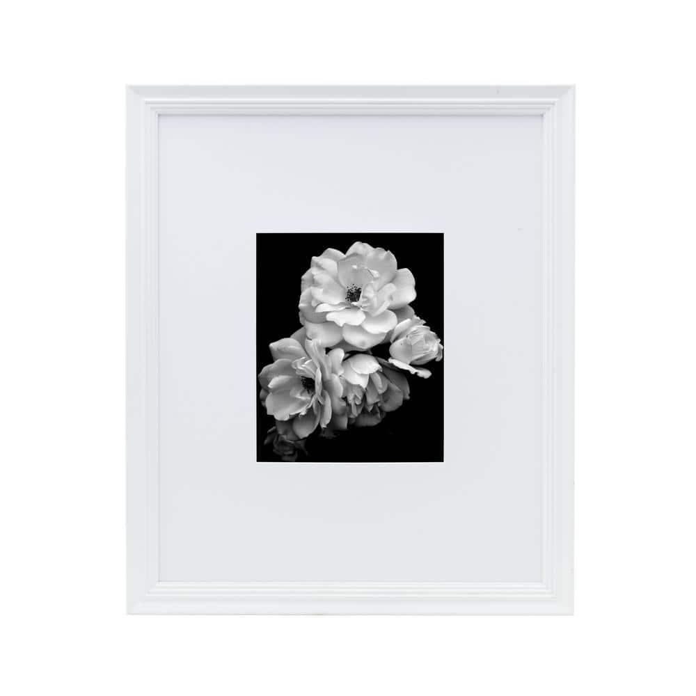 18 x 22 in. Matted Ribbed Picture Frame, with mat holds 8 x10 in. without m