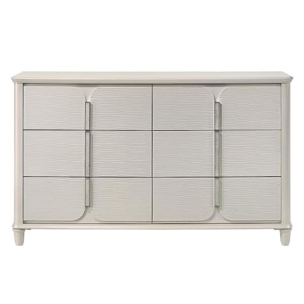 Acme Furniture Laveda18 in. Pearl White 6-Drawer Dresser