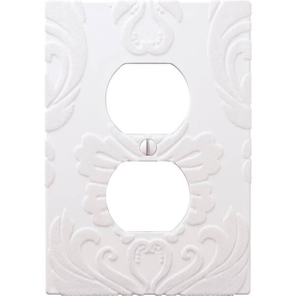 AMERELLE White 1-Gang Duplex Outlet Wall Plate (1-Pack)