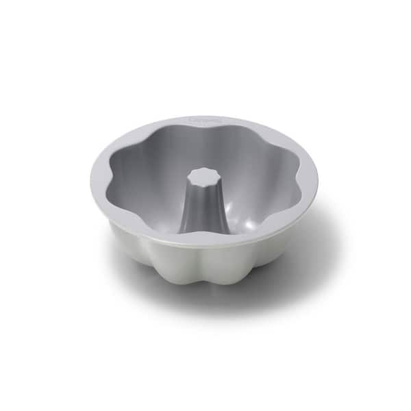 Ceramic Non-Stick Fluted Cake Pan, 9.5" Gray