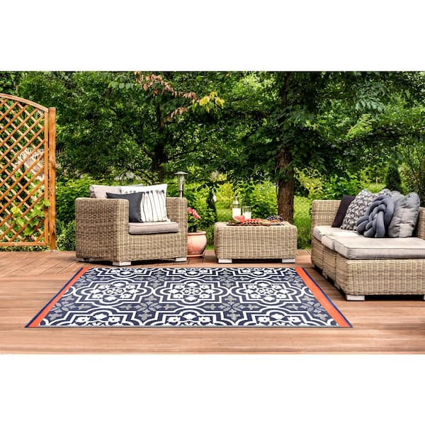 https://images.thdstatic.com/productImages/2c261965-abb8-4380-a6c6-9c7336fd1494/svn/blue-outdoor-rugs-hd-odr20546-4x6-c3_600.jpg