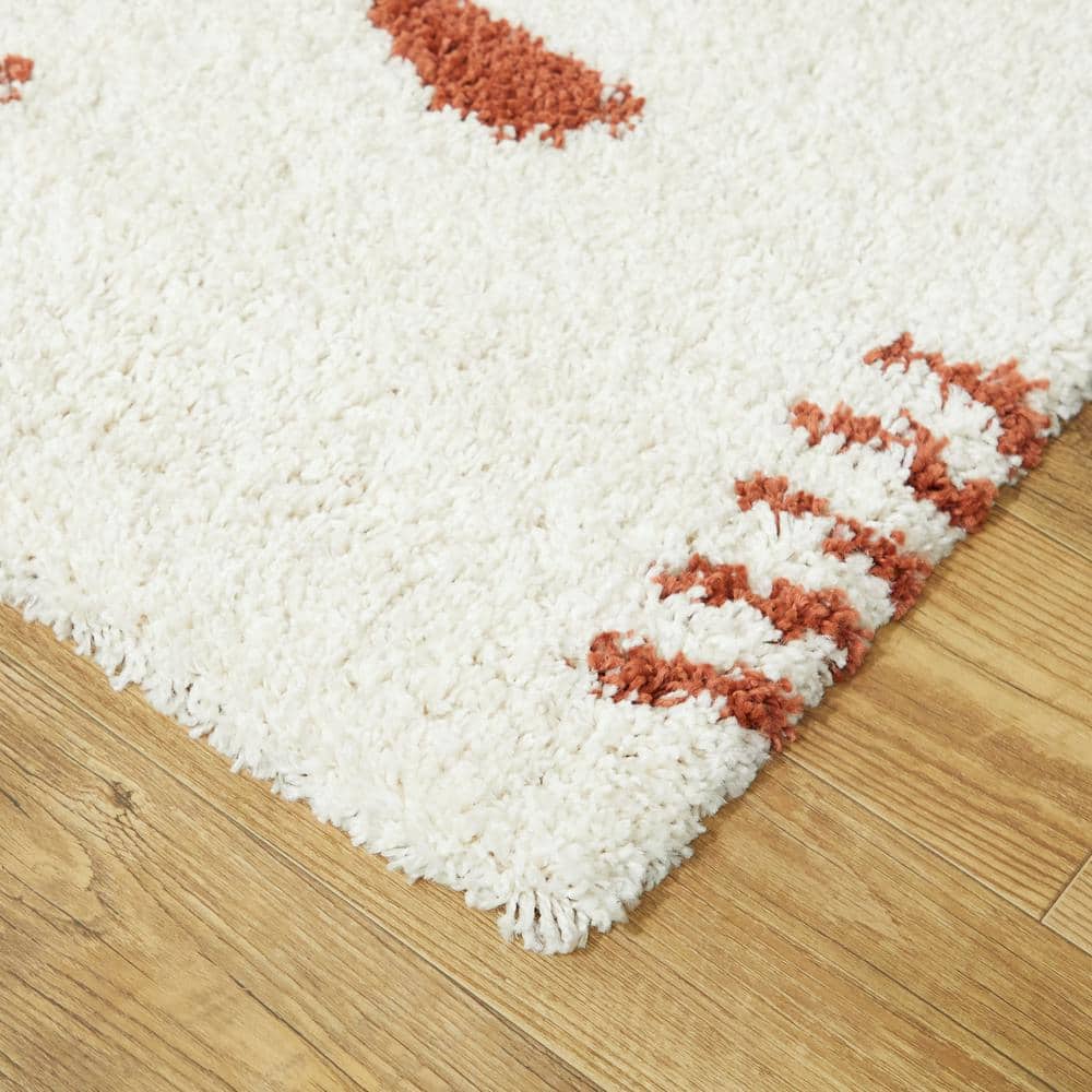 Kids' Geometric Shag Rust & White 5'3" x 7' Area Rug