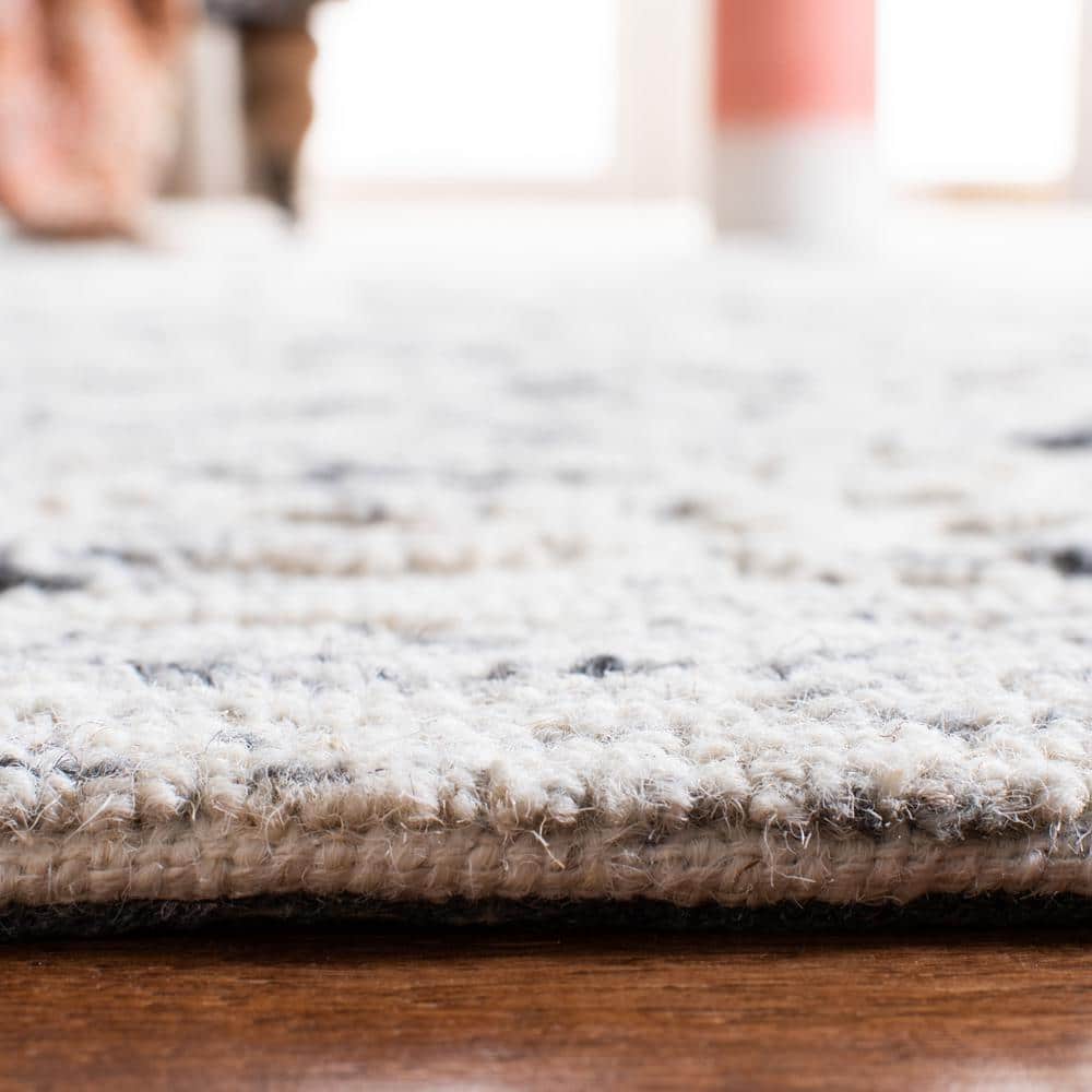 Ivory and Charcoal Hand-Tufted Wool 8' x 10' Rug