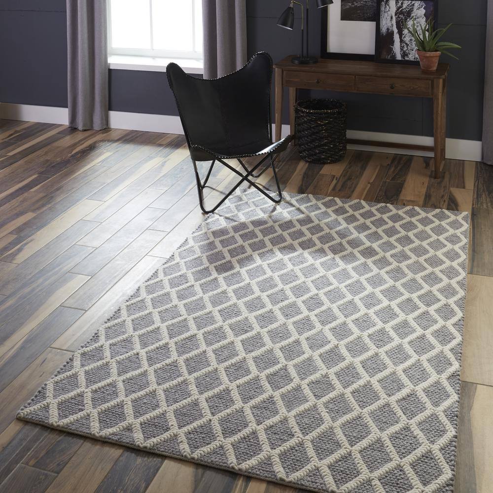 Gray Geometric Wool and Viscose Handmade 2' x 3' Area Rug