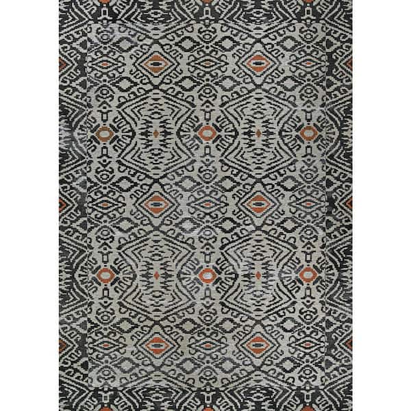 Couristan Dolce Mala Smoke 2 ft. x 4 ft. Indoor/Outdoor Area Rug