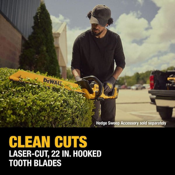 DEWALT 20V MAX 22 in. Cordless Battery Powered Hedge Trimmer Kit