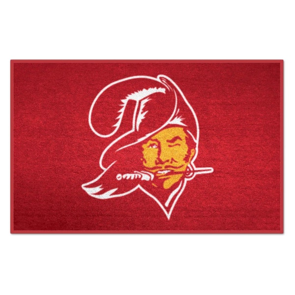 FANMATS Red 1 ft. 7 in. x 2 ft. 6 in. Tampa Bay Buccaneers Vintage Starter Mat Area Rug