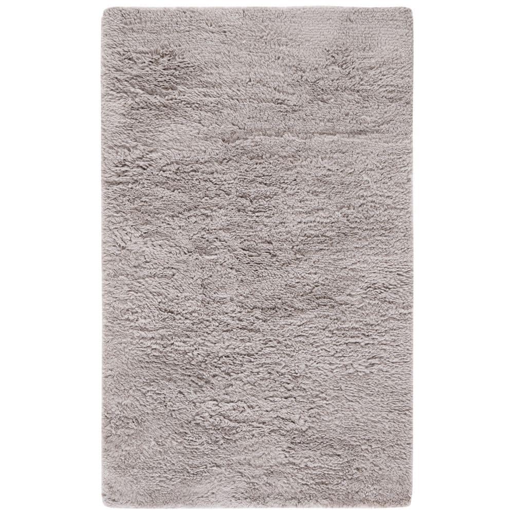 SAFAVIEH Casablanca 4 ft. x 6 ft. Gray Flokati Solid Color Area Rug ...