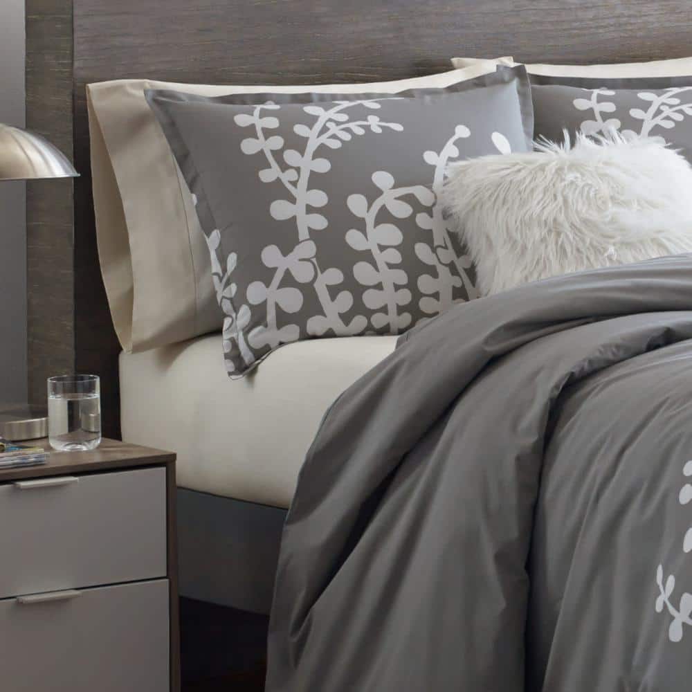 Gray and White Cotton Reversible Full Comforter Set