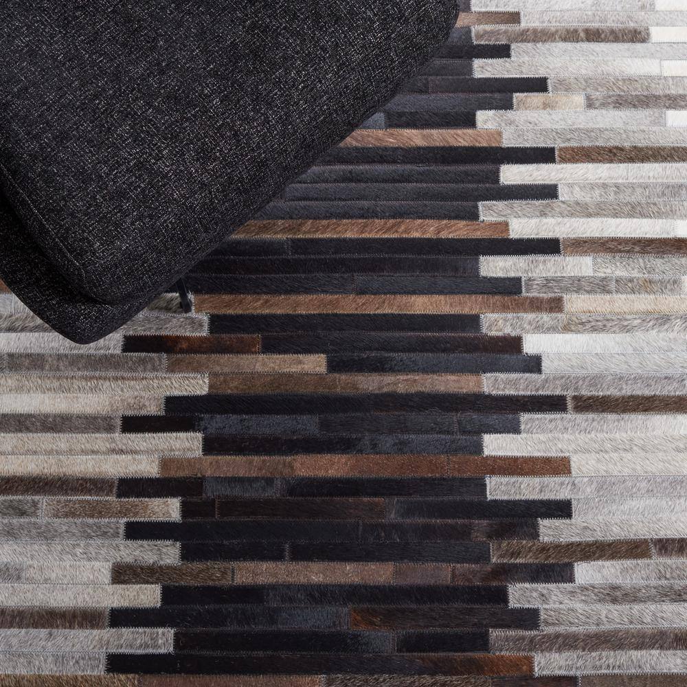 Handmade Gray and Brown Geometric Cowhide Area Rug