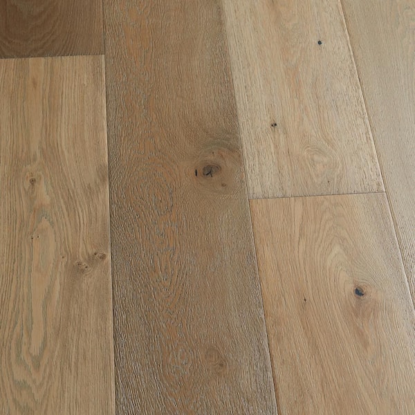 Malibu Wide Plank Silver Sands French Oak 9/16 in.T x 8.7 in.W Tongue & Groove Wirebrushed Engineered Hardwood Flooring (27.1 sq.ft./case)