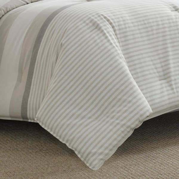https://images.thdstatic.com/productImages/2c910bbe-4674-42ad-8914-2420fd7a4b4d/svn/nautica-bedding-sets-ushsfn1119687-44_600.jpg
