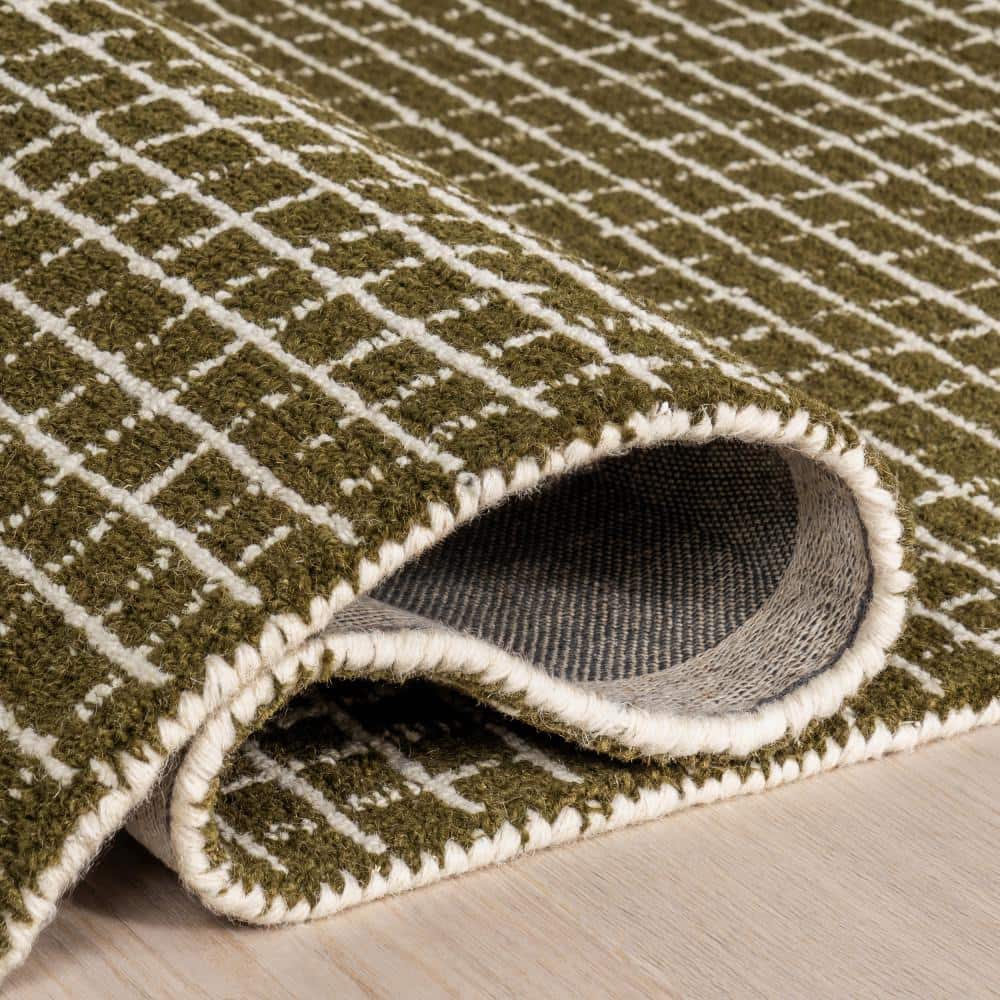 Moss Green Hand-Tufted Wool Rectangular Area Rug, 3' x 5'