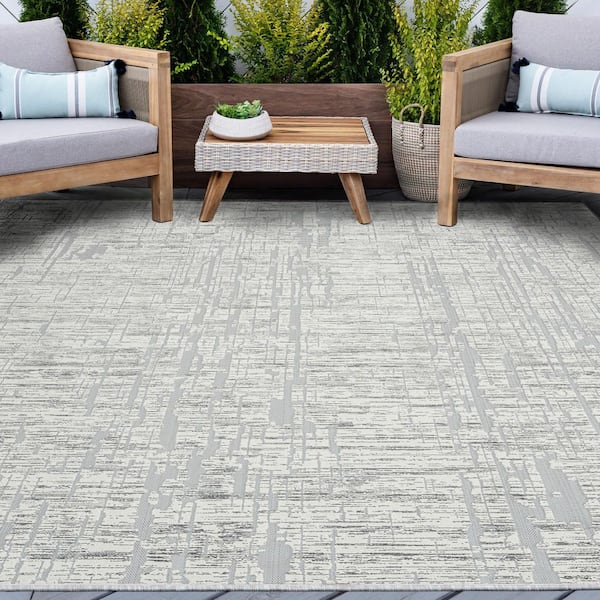 Breeze Stripe Gray 5 ft. x 8 ft. Indoor/Outdoor Area Rug