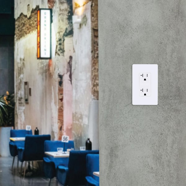 Decorator Receptacle 20 Amp 125-Volt Tamper-Resistant NEMA5-20R Commercial Grade Duplex Outlet, White (10-Pack)