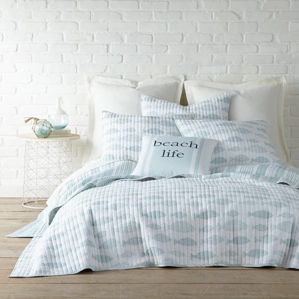 Aqua Breeze 3-Piece Aqua, White Coastal/Stripe Cotton Full/Queen Quilt Set