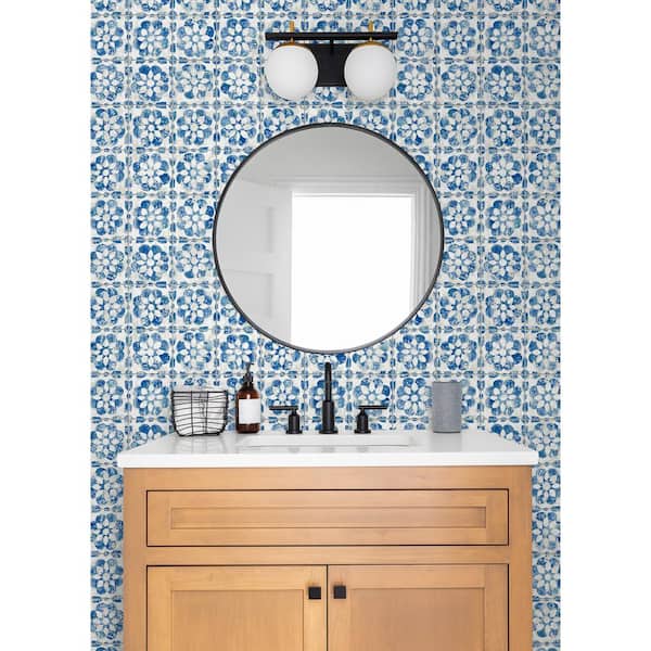 Izeda Blue Floral Tile Matte Non-Pasted Non-Woven Wallpaper Sample