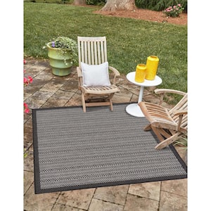 Outdoor Checkered Gray 6' 0 x 6' 0 Square Rug