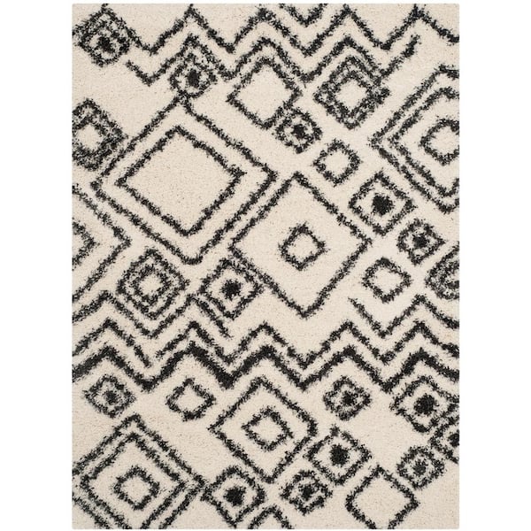 SAFAVIEH Belize Shag Ivory/Charcoal 4 ft. x 6 ft. Tribal Geometric Area Rug
