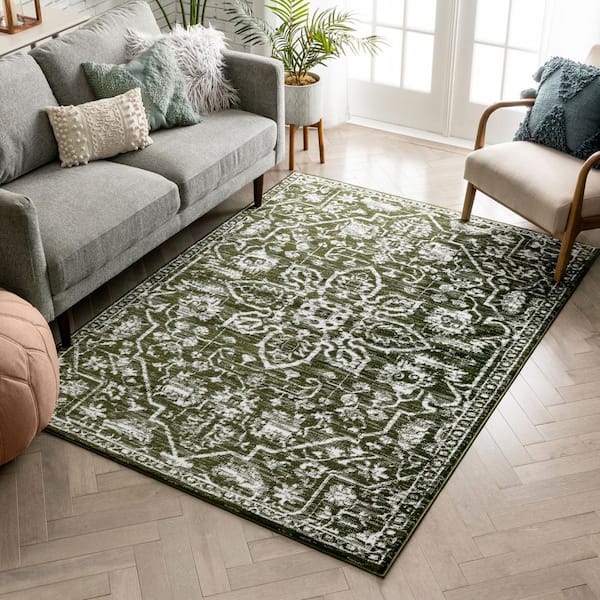 Dazzle Disa Green Vintage Bohemian Distressed Medallion Oriental 3 ft. 11 in. x 5 ft. 3 in. Accent Area Rug