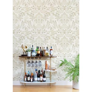 Getty White Cream Metallic Jungle Damask Non-pasted Non-Woven Paper Wallpaper