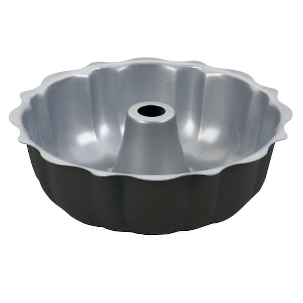 Cuisinart Chef's Classic Non-Stick 9.5 in. Fluted Cake Pan