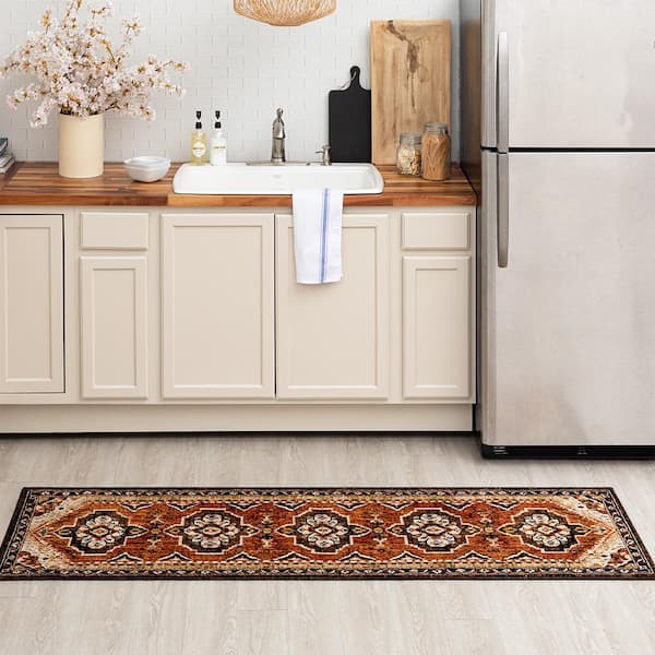 Maddington Garnet 2 ft. 2 in. x 7 ft. Traditional Washable Indoor Runner Rug