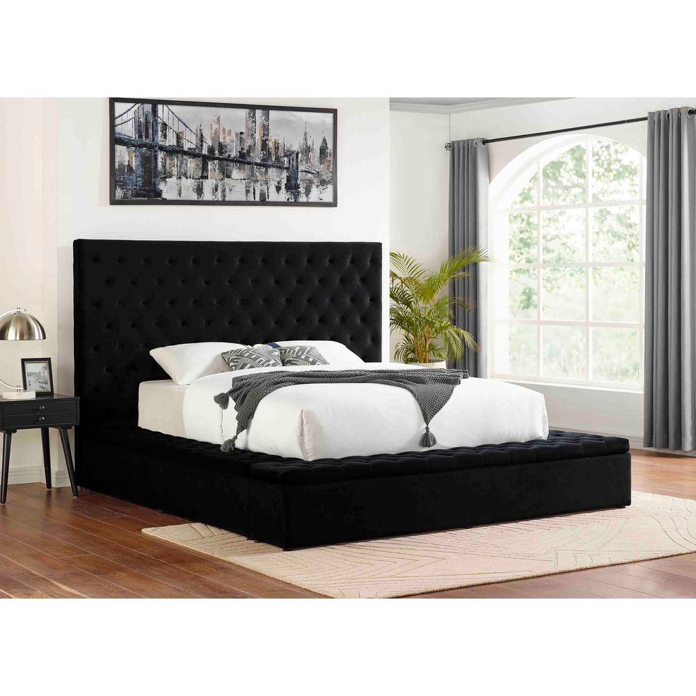 Luxurious King Velvet Tufted Upholstered Platform Bed with Storage