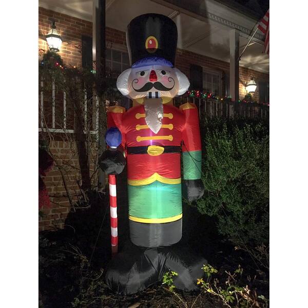 ALEKO Christmas Outdoor Decor Inflatable 8 ft LED Nutcracker with Blower 