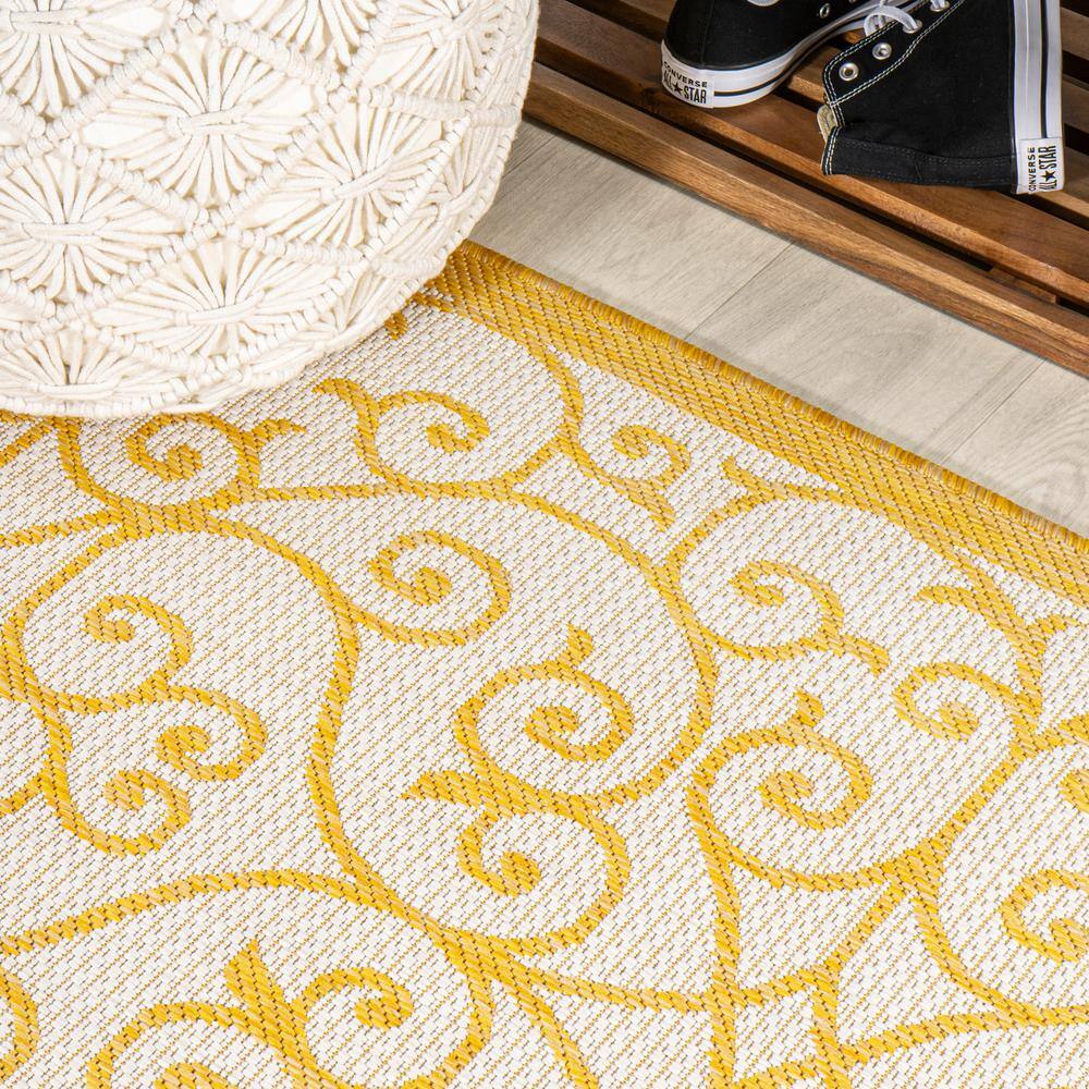 Madrid Cream and Yellow Filigree 5' x 7' Synthetic Rug